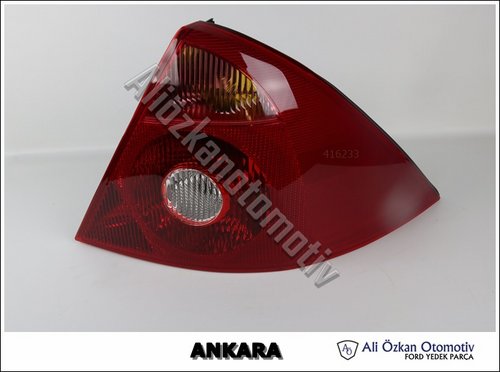 STOP LAMBASI SAĞ (SEDAN - SARI SİNYAL)